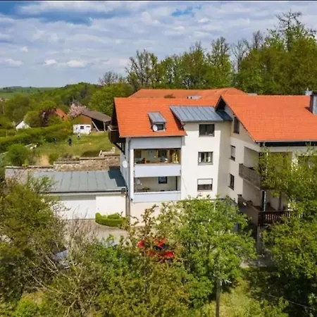 Apartment Ueber Den Daechern Von *